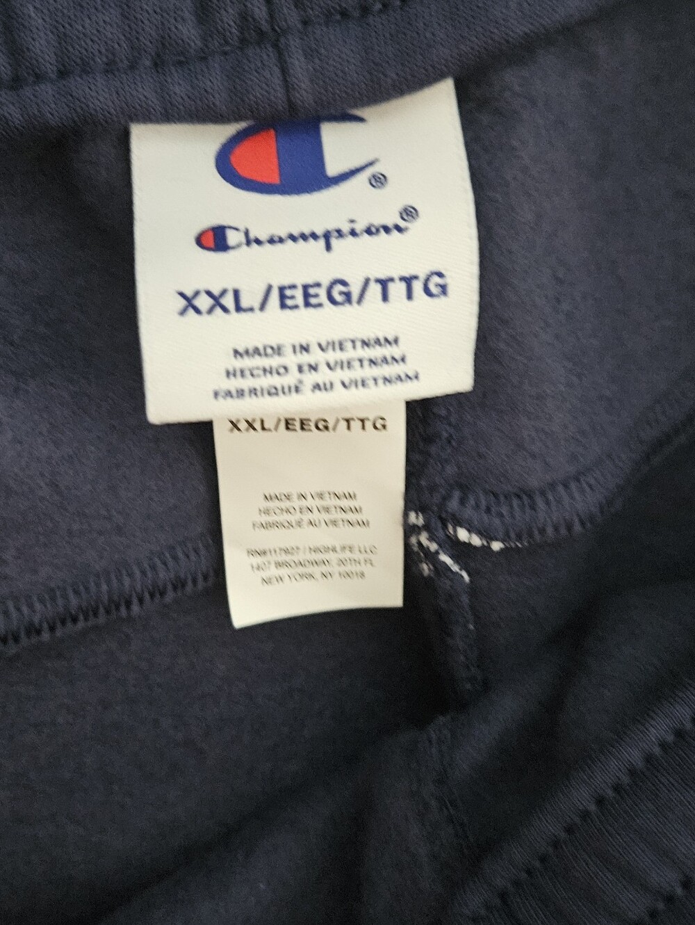 Champion Fleece Shorts - Picture 3 of 4